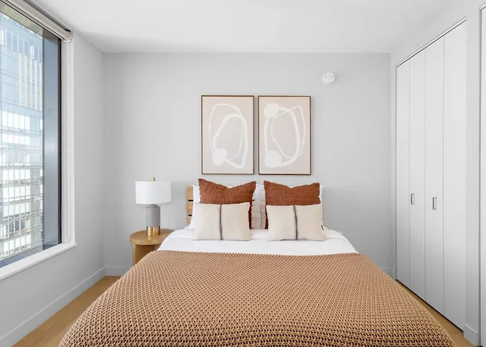 Modern Stylish 2Br 2Ba Apartment In Hudson Yard